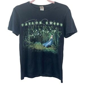 taylor swift speak now vintage haunted tour tee